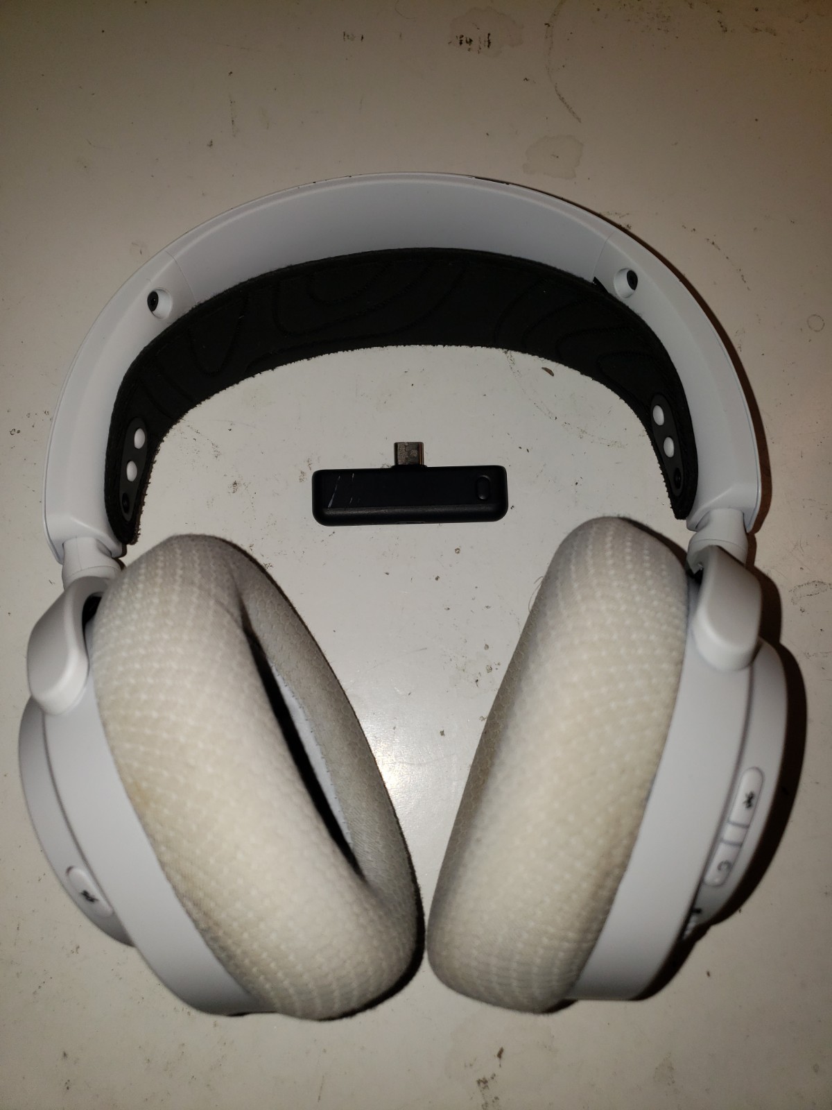 SteelSeries Arctis Nova 7X Wireless Multi-Platform Gaming Headset White w dongle