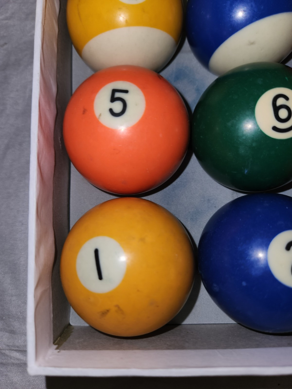 Billiards Lot of 19 Billards Balls, Pool Balls, Triangle, 9 Pieces of Cue Chalk