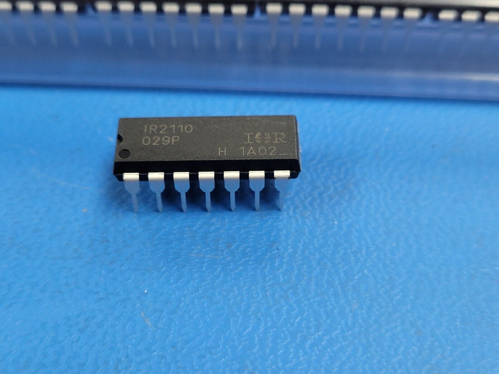 (5 PCS) IR2110PBF INFINEON Driver 2-OUT High Side/Low Side Non-Inv PDIP-14 ROHS