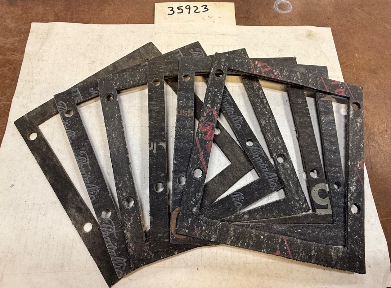 35923 Gasket  (652142)   TCM   Lot of 6   New/Old Stock
