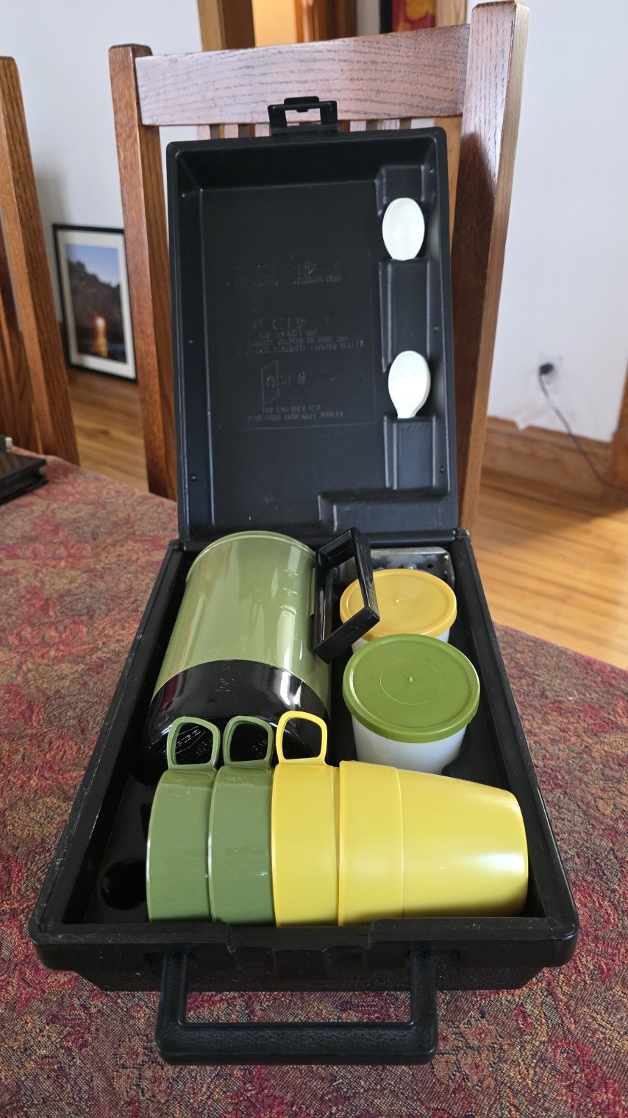 ​Vintage Cornwall 2034 Travel Coffee Percolator Kit 4-Cup Avocado Green