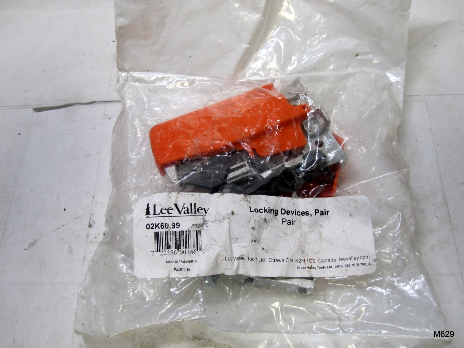 (Pair) Lee Valley Locking Devices 02K60.99