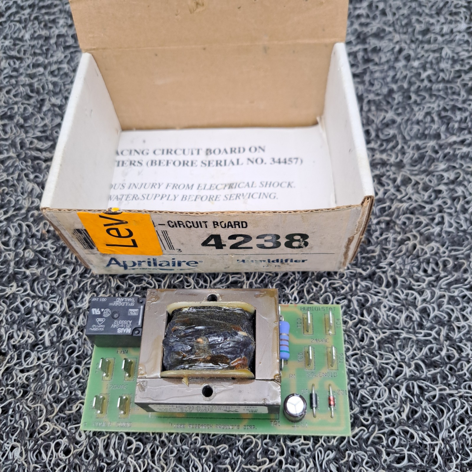Aprilaire Model 4238 Humidifier Circuit Board