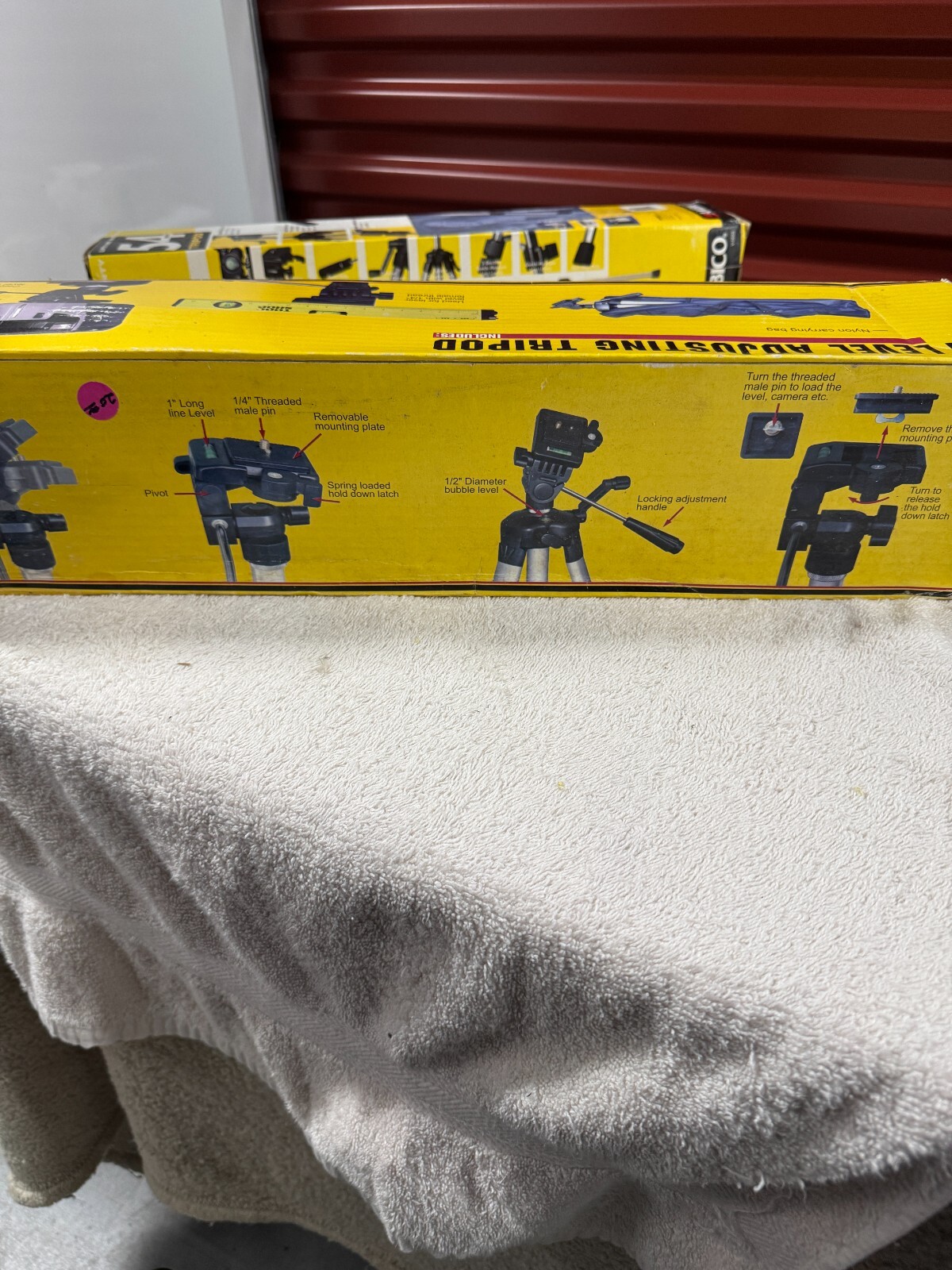TOOL SHOP LEVEL ADJUSTING TRIPOD 49.5" - OPEN BOX!!!