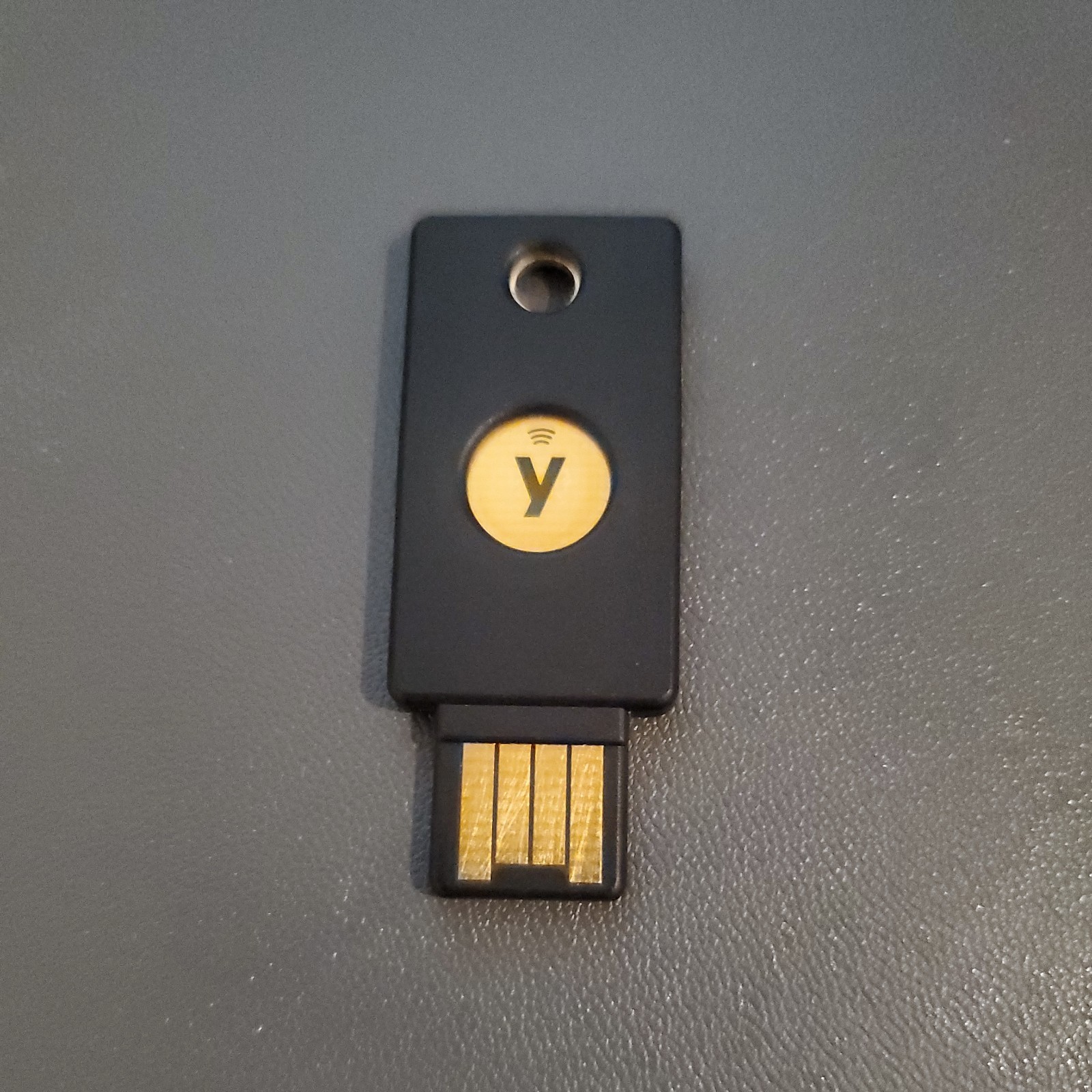 Yubico ‎YubiKey 5 NFC FIPS (140-2)