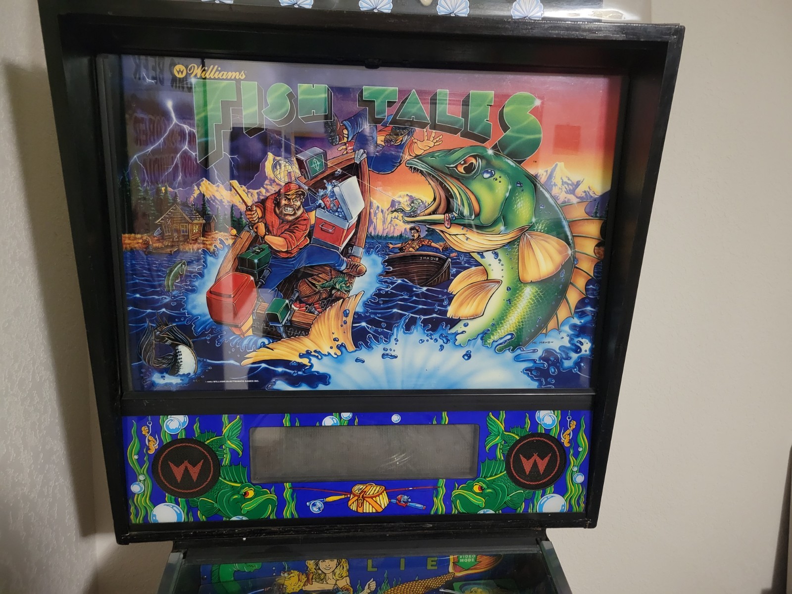 Fish Tales Pinball Machine, 1992