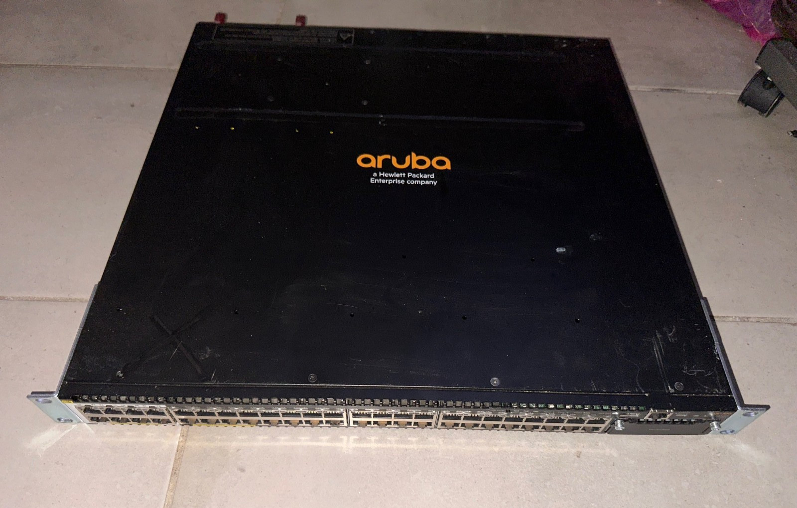 Aruba JL076A 3810M 40G 8 HPE Smart Rate PoE+, W/ JL084A, Dual Power Switch