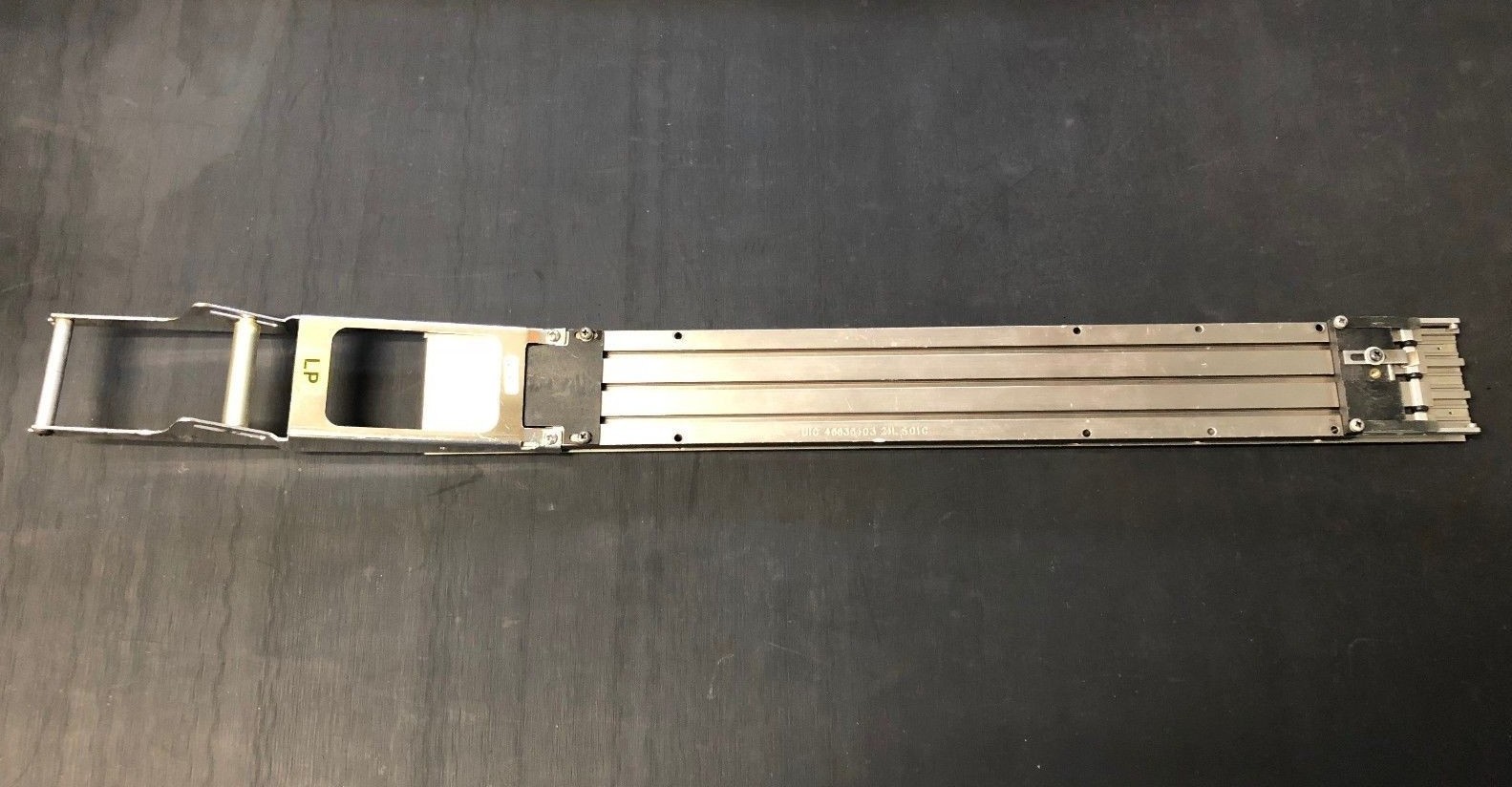 Universal Instruments Vibratory 24L PIN SOIC Track Assembly 46636403