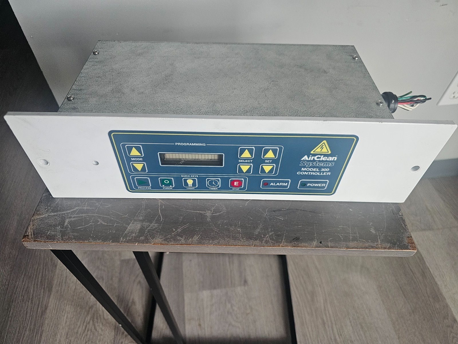 AirClean Systems Model 300 Controller for AC2000 600 PCR Workstation **AS-IS**