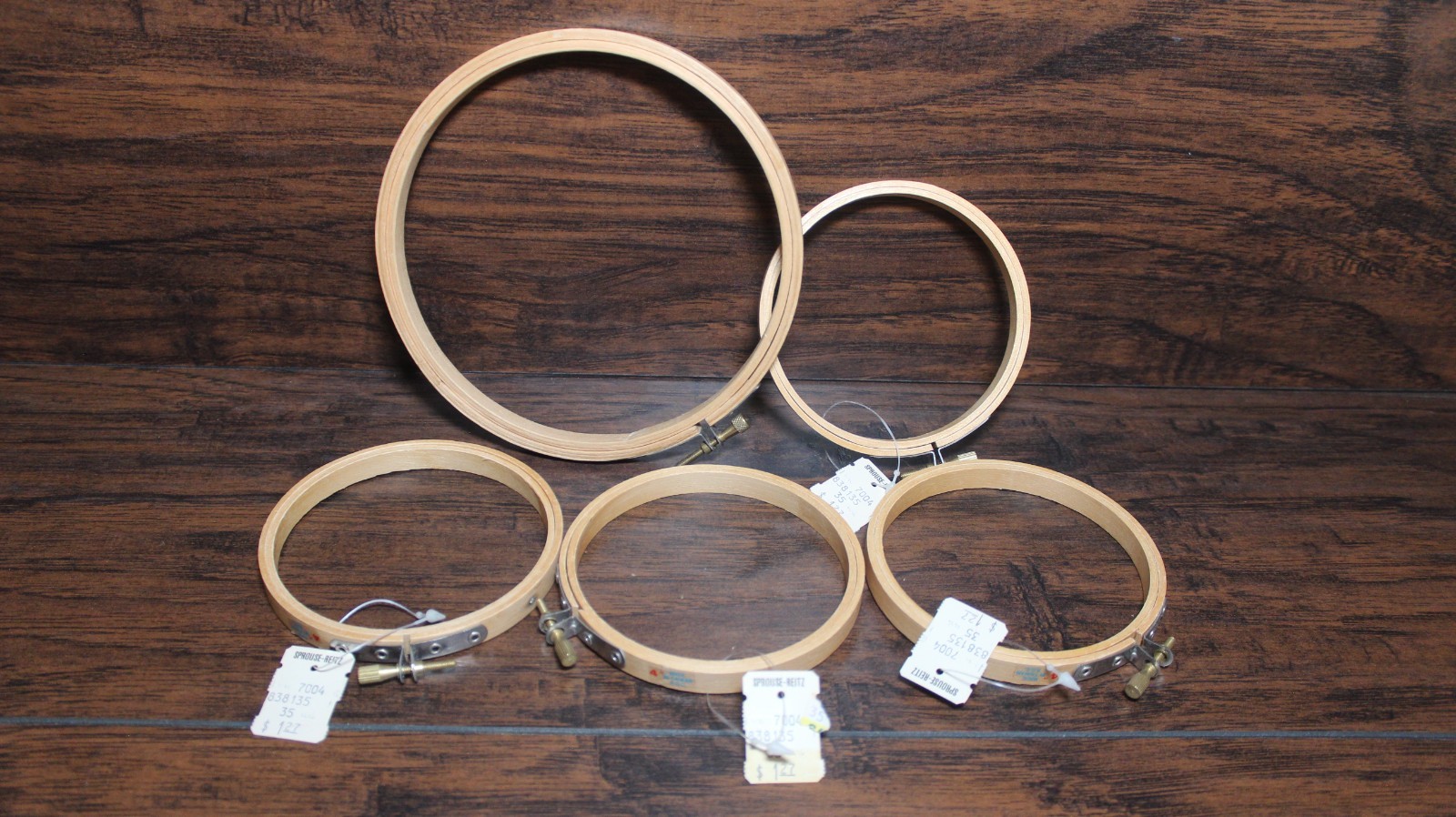 Lot of 5 Vintage Wooden Embroidery Hoops Sprouse-Reitz Mixed Sizes Screw Tension