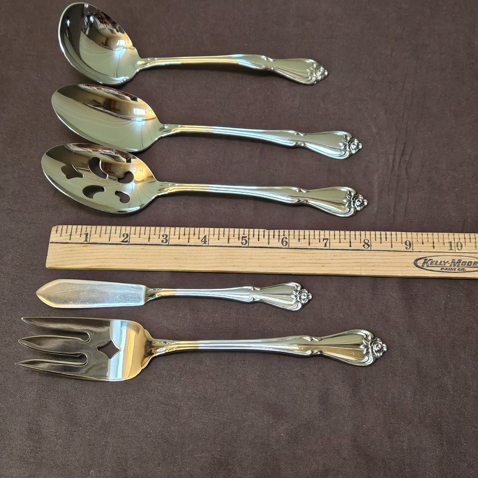 Onieda ARBOR ROSE Stainless Flatware 65 Piece 10ea 6 pc Place Settings 5 Serving