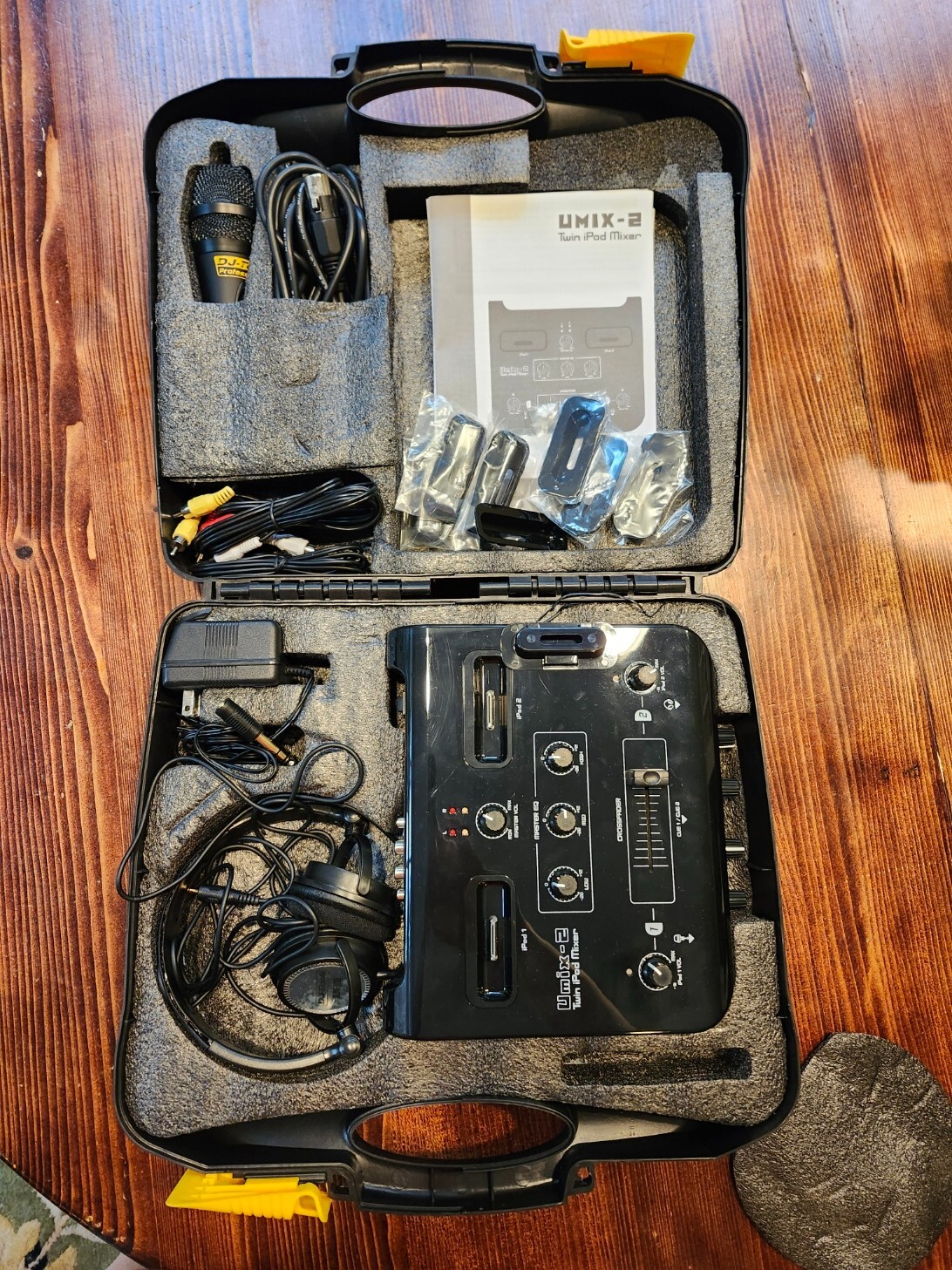 DJ-Tech uMix-2 Dual iPod Mixer, New