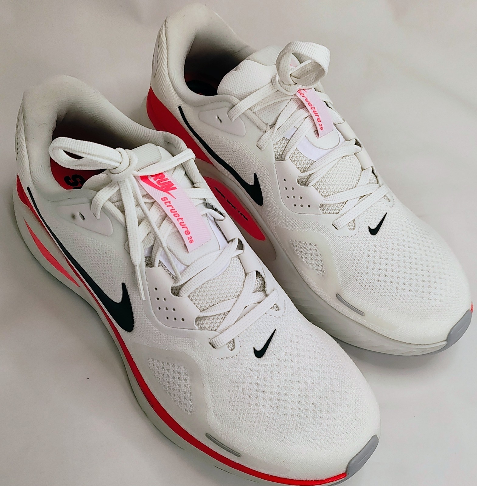 Nike Structure 26 ‘White Bright Crimson’ HJ1102 102 Size 11.5