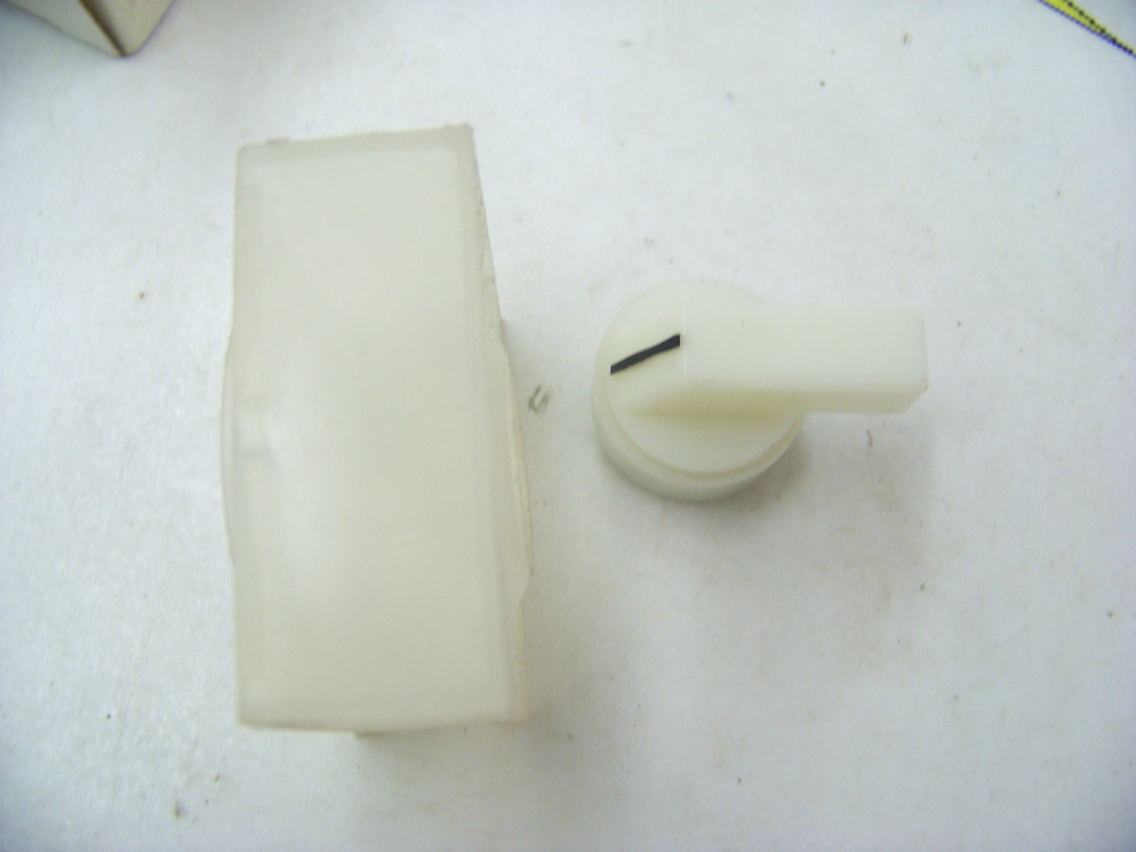 Sq D KXAKU17W Class 9001 Protective Boot Selector Switch