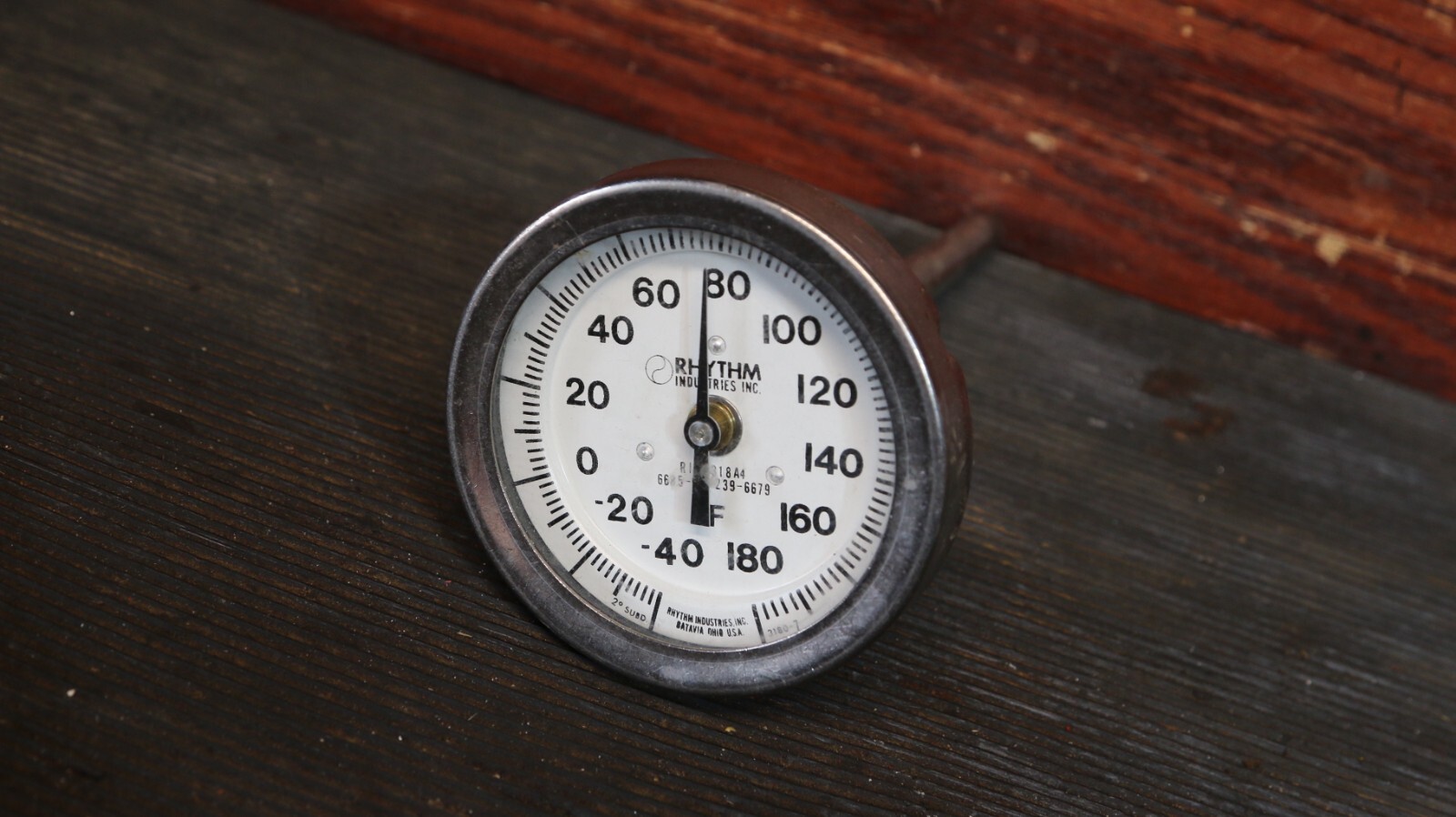 RHYTHM Thermometer Temperature Gauge 180F