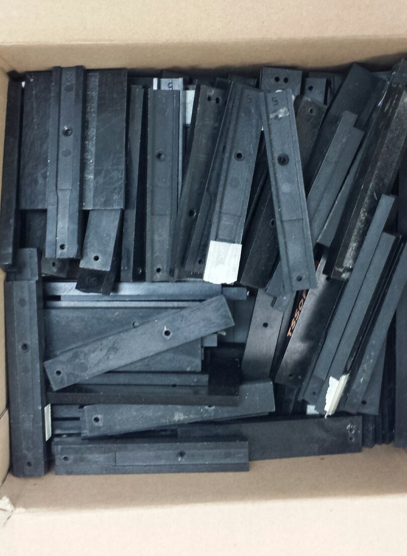 Fuji IP & XP Vibe Feeder with custom tooling plates, additional Lanes available