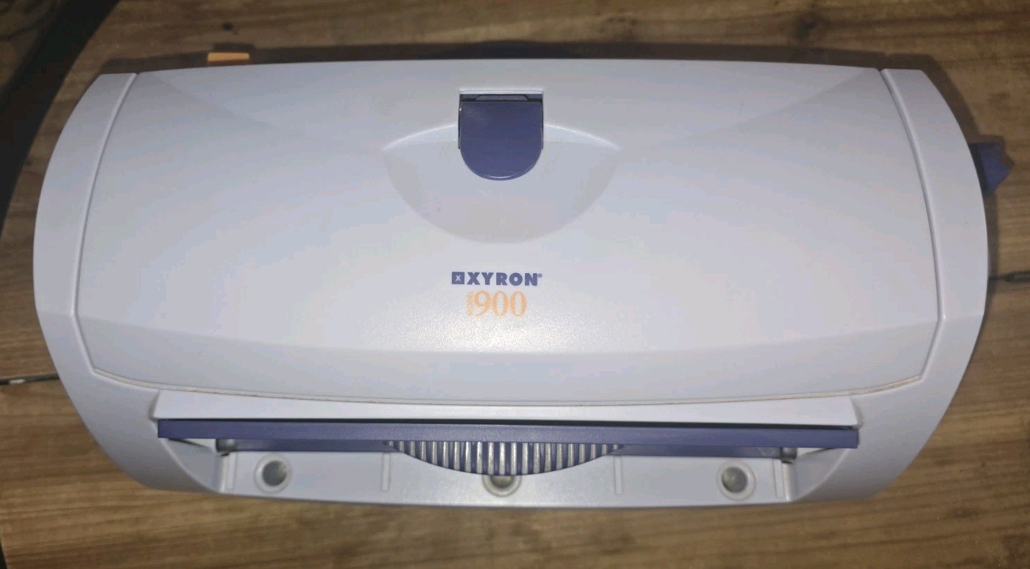 XYRON Model 900 Laminator Machine - Untested