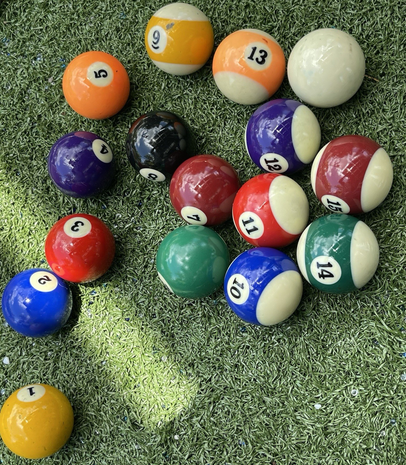 Vintage Heavy Pool Ball Set 16 Billiard Balls Cue Ball Standard 2.25”