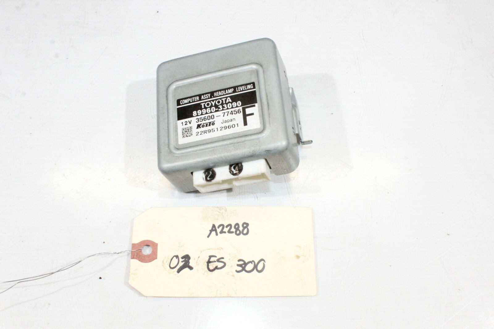 2002 - 2003 LEXUS ES300 HEADLAMP LEVELING CONTROL MODULE ASSY A2288