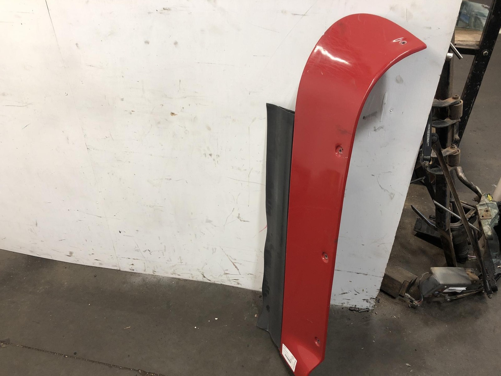 2008-2026 Freightliner CASCADIA RED Right UPPER Side Fairing/Cab Extender - Used