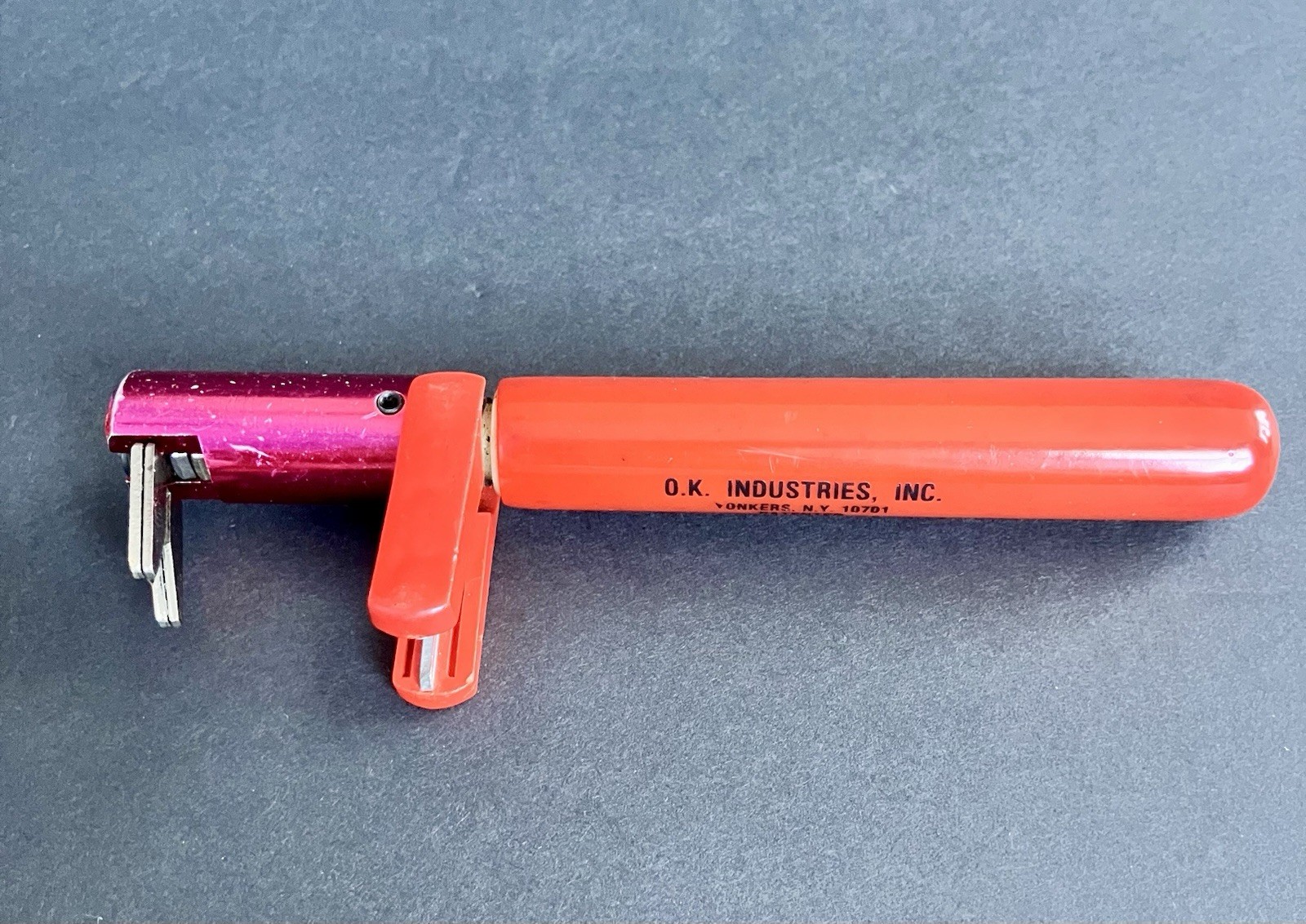 O.K. Industries Inc. ST 100-26 26GA / 0.40mm Wire Cutter & Strip Tool