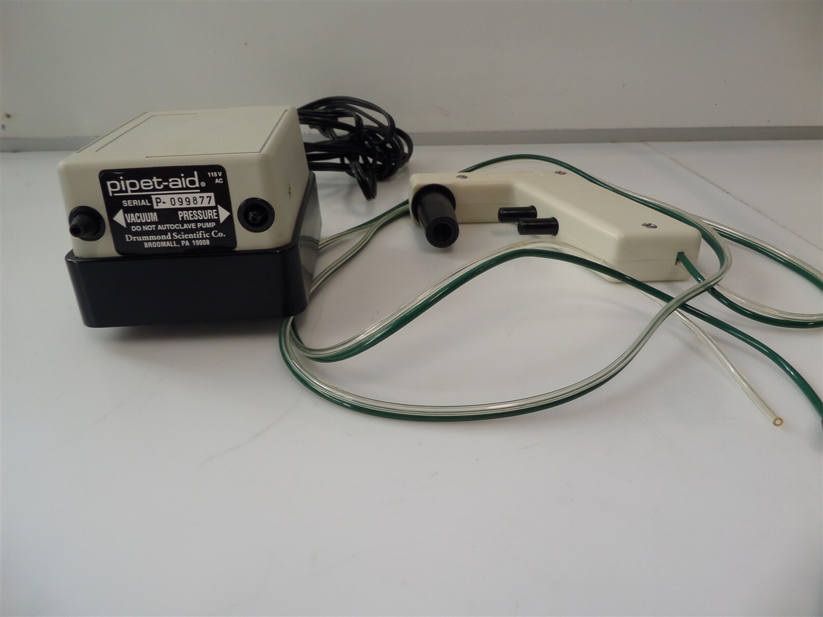 Drummond Scientific Pipet-Aid Dispenser/Vacuum Pump + Pipette Controller