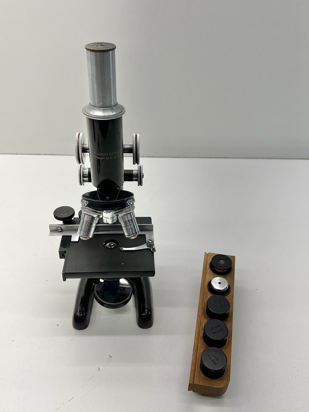 Vintage BAUSCH & LOMB Monocular MICROSCOPE w/ 3 Objectives Dated 1915