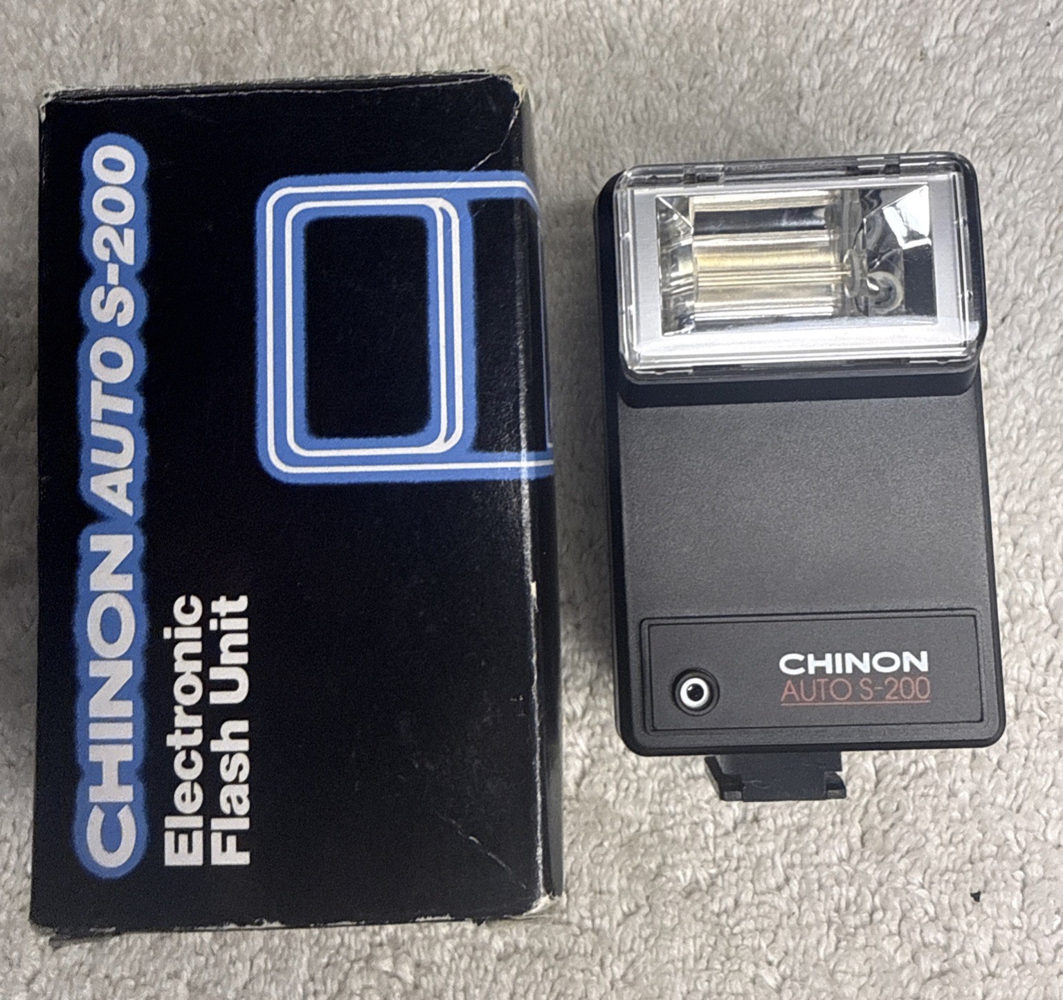 Chinon Auto S-200 Electric Flash Unit In Original Box Excellent Works￼