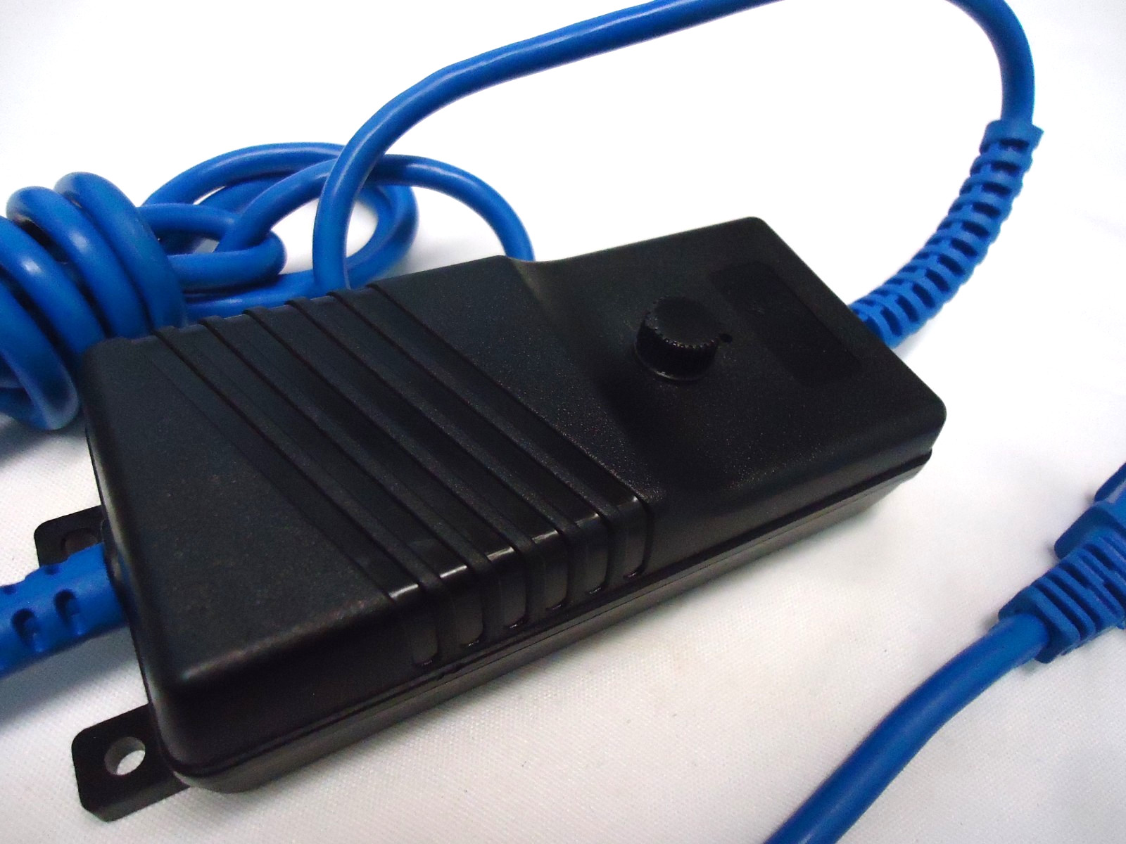 ELECTRIC SCREWDRIVER