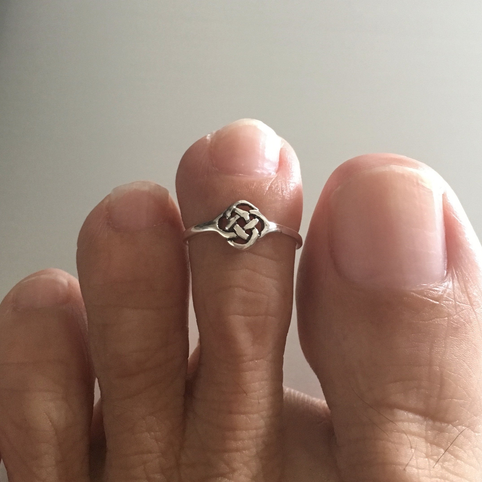 Sterling Silver Tiny Celtic Knot Toe Ring, Minimalist Rings, Love Knots Ring