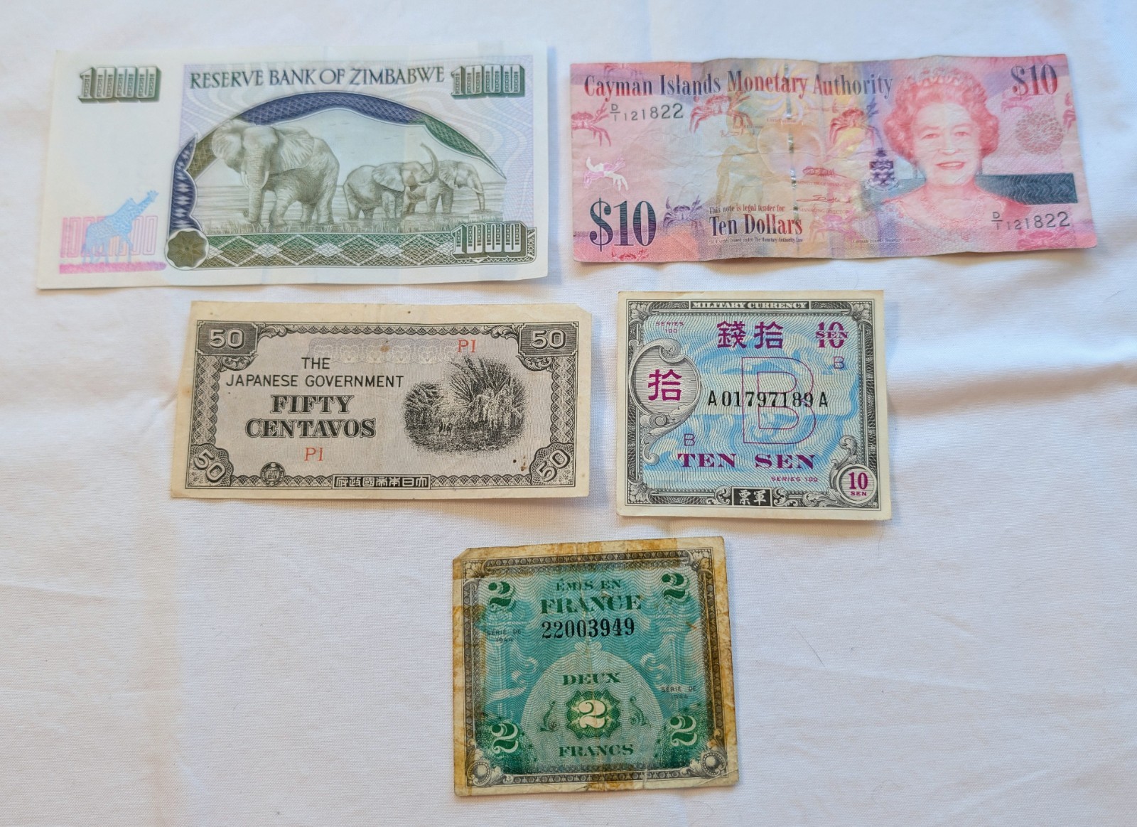 Mixed Lot Of 5 World Paper Money France, Zimbabwe, Cayman Islands, Japan