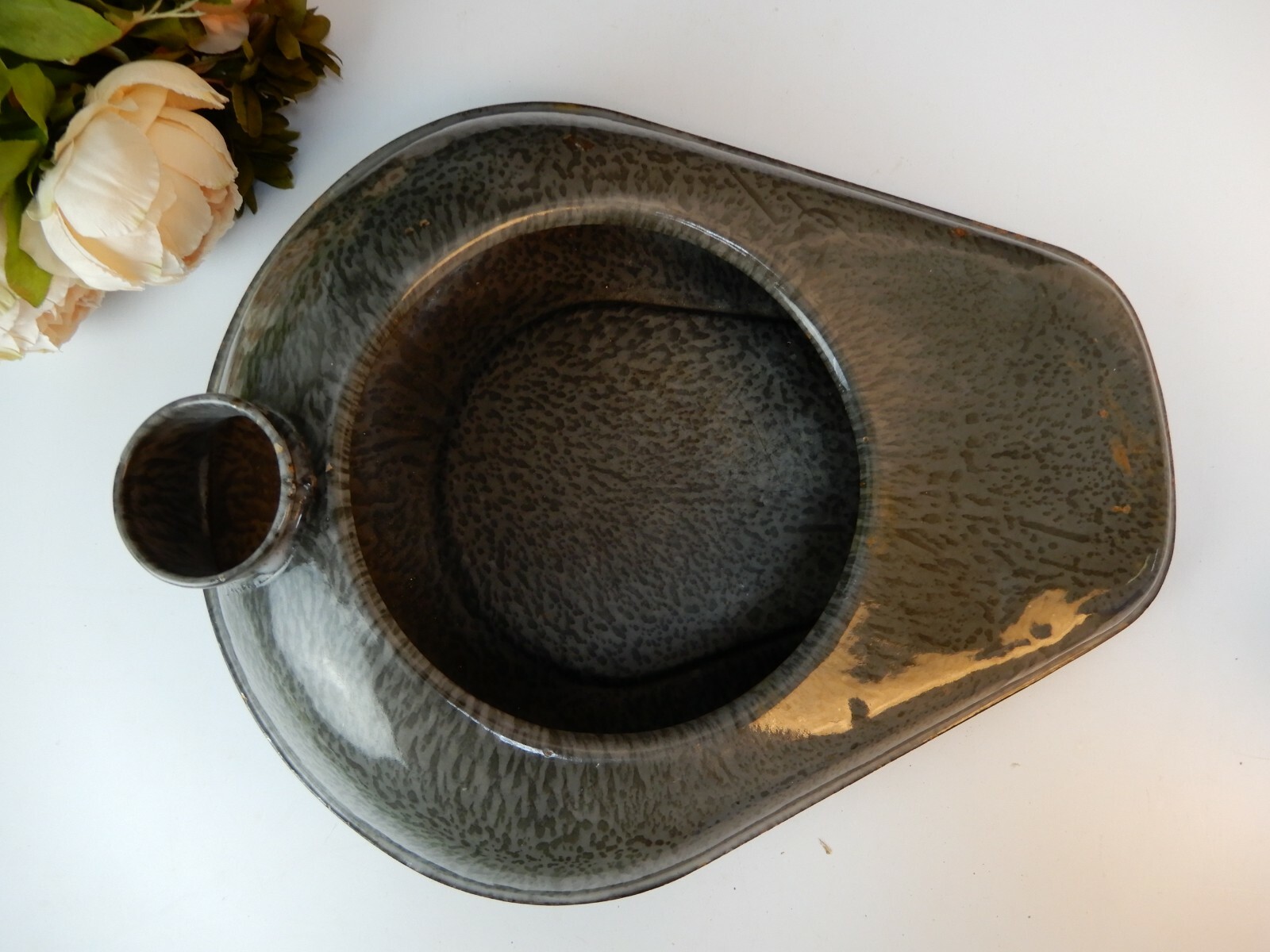 Vtge Grey Enamelware Graniteware L & G Mfg Co Hospital Bed Pan Farmhouse Decor