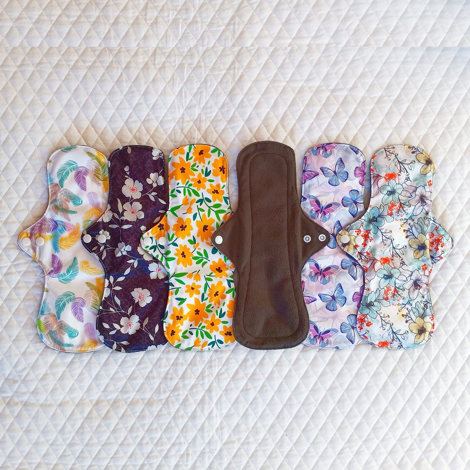 6 L Reusable Menstrual Pads - Absorbent Bamboo Charcoal