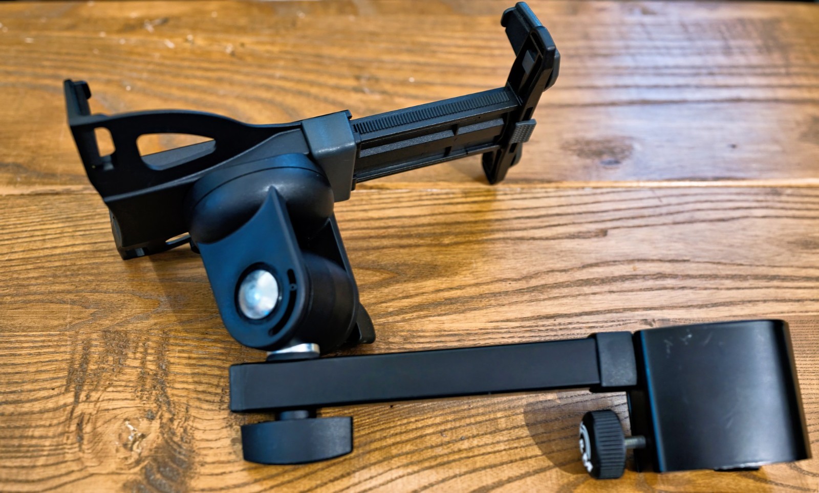 K&M Mic Stand iPad/Microsoft Surface Tablet Mount Excellent