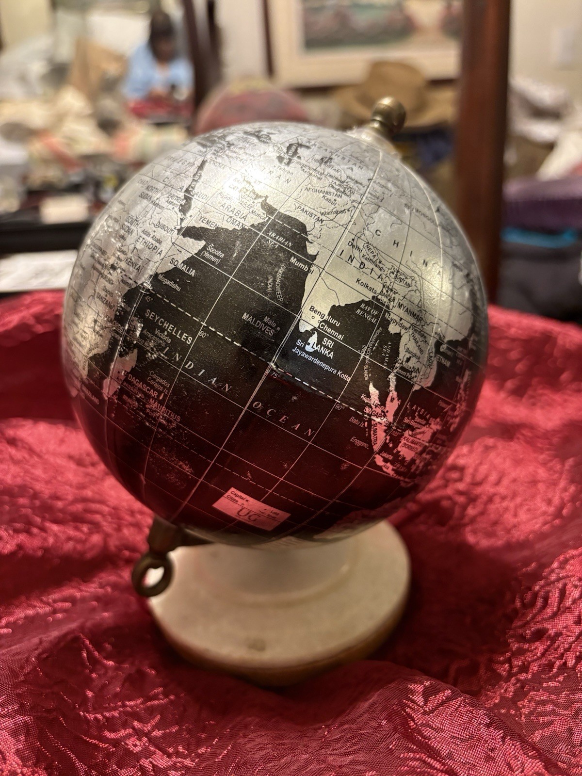 Black & Metallic Silver Globe W/Marble Base. M 9
