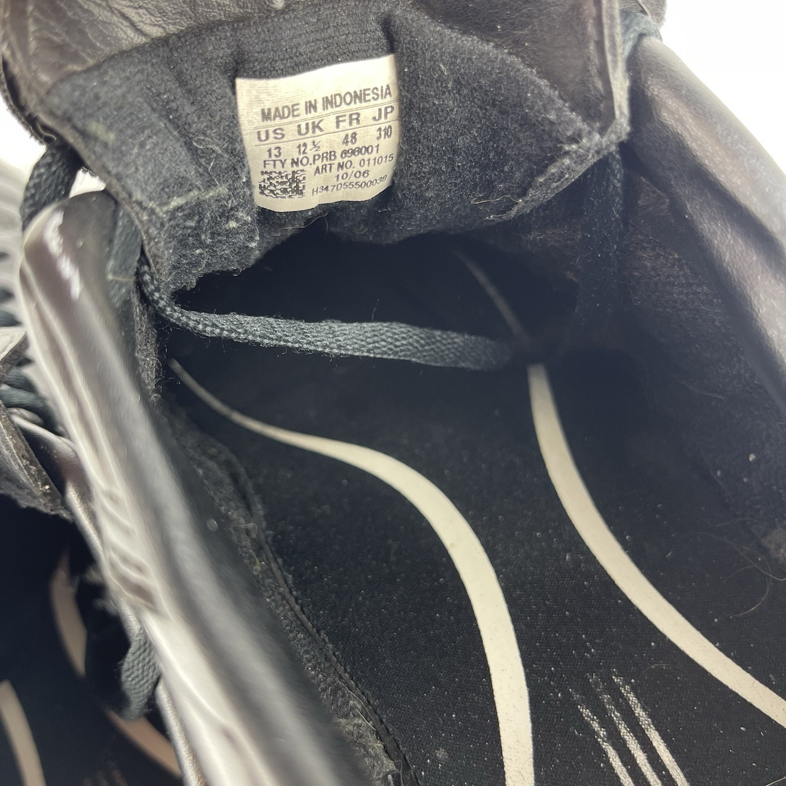 Adidas Traxion Used Indoor Soccer Shoes -457
