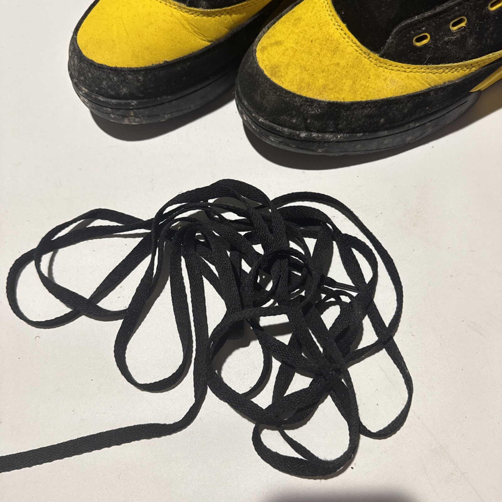 Patrick Ewing Yellow Athletic Sneakers - Size 9.5
