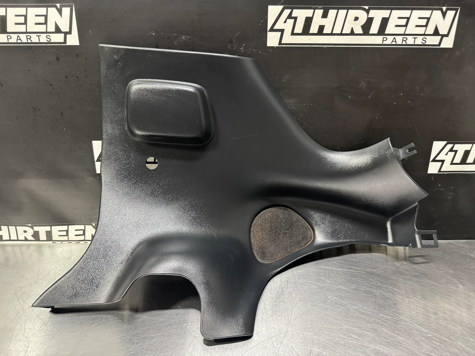 03-04 C5 CORVETTE RIGHT RH B PILLAR QUARTER TRIM PANEL OEM 10434745 #L463