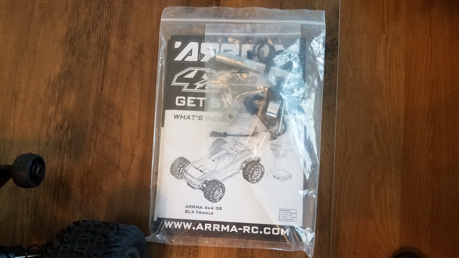 Arrma ARA4305V3T3 Vorteks 4×4 3s Blx 1:10 Scale Stadium Truck RTR Brand New