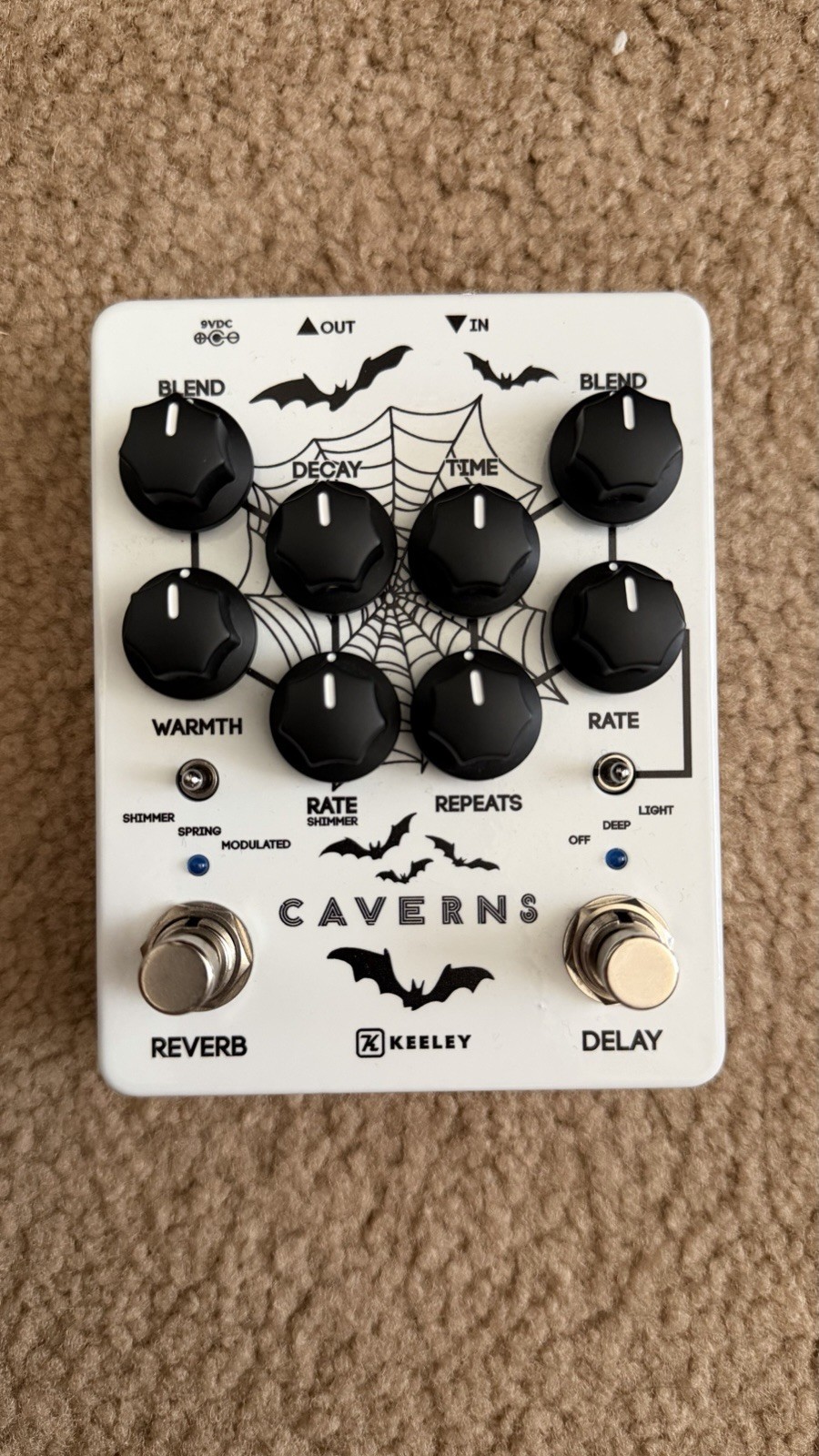 Keeley Caverns V2 Delay and Reverb Pedal “Moonglow” Custom Shop Edition GID
