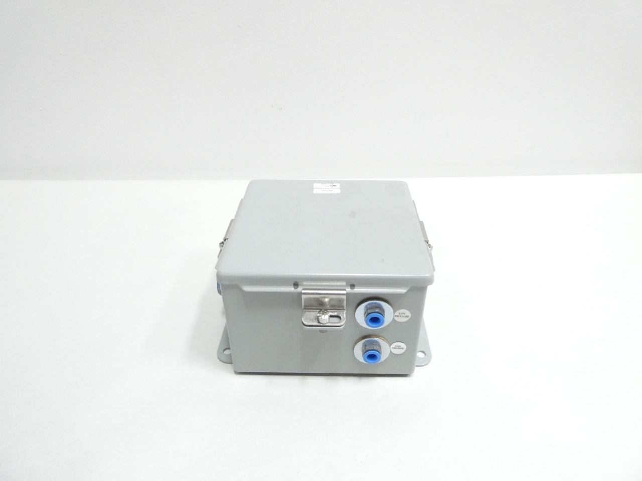 Dwyer 1824-1-WP Pressure Switch