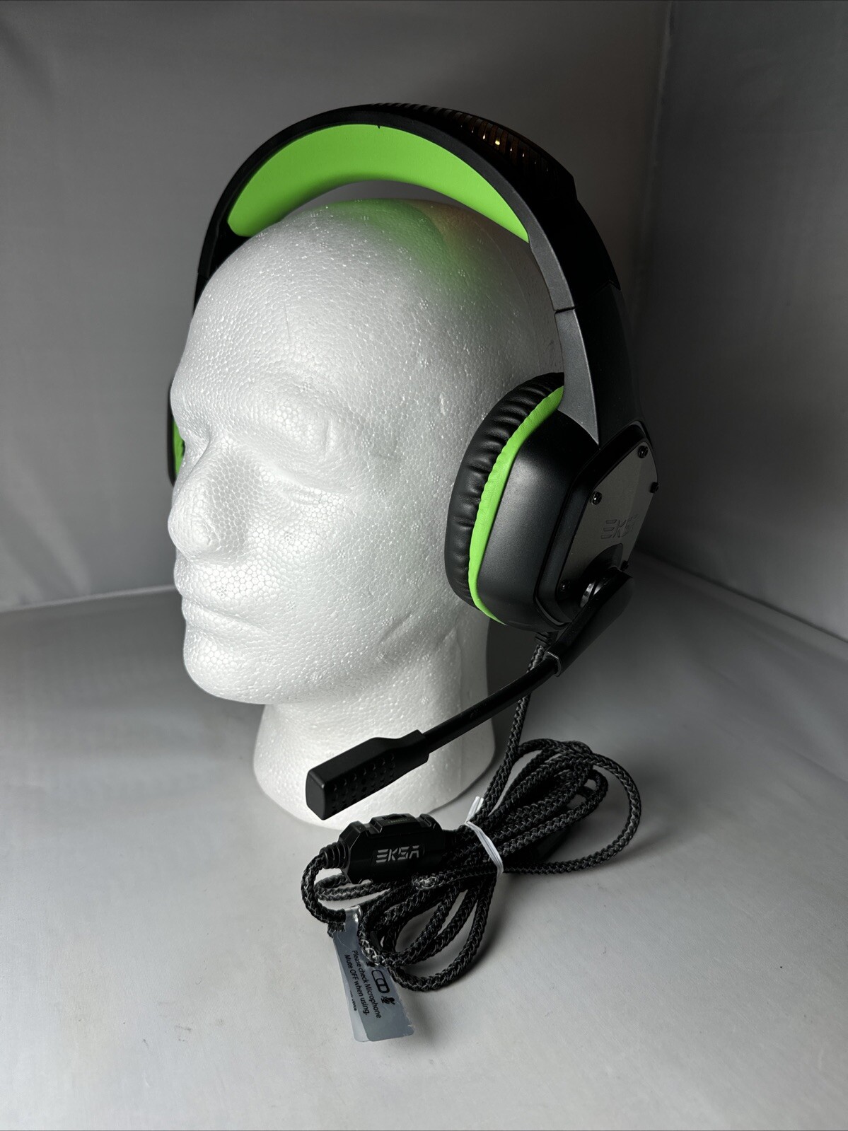 EKSA E1000 Black Green Wired 7.1 Surround Sound USB Gaming Headset Lights up