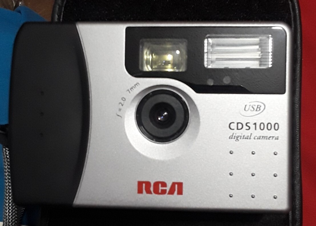 RCA digital camera CDS 1000