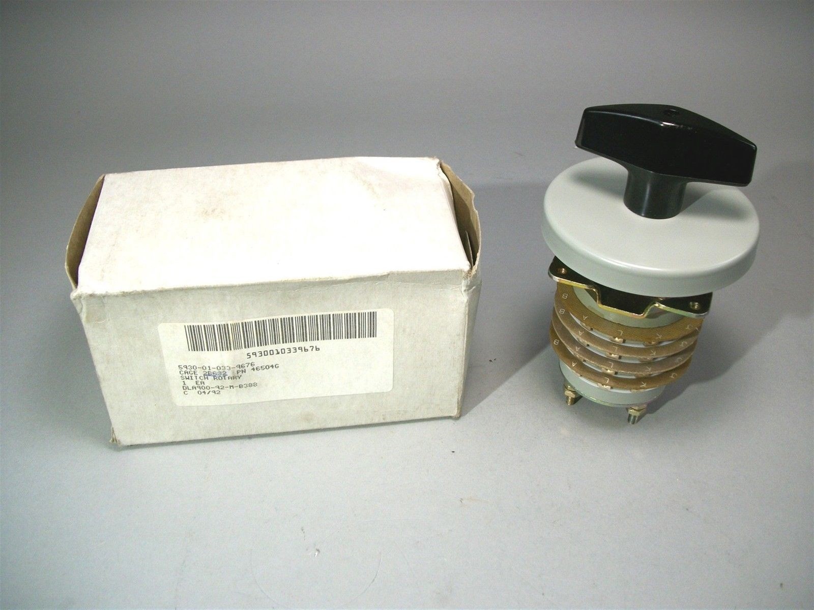 Electro Switch 46504G Large Tee Handle Rotary 12 Position NSN: 5930-01-033-9676