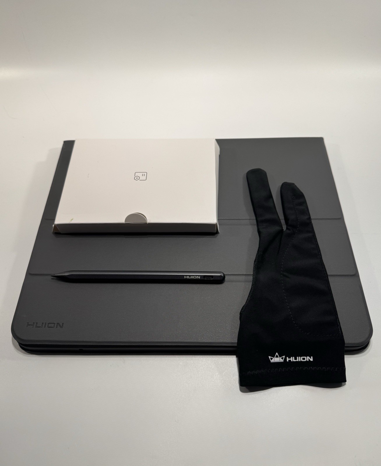 HUION Kamvas Slate 13 - Standalone Drawing Art Tablet Pad 12.7'' Display 2K QHD