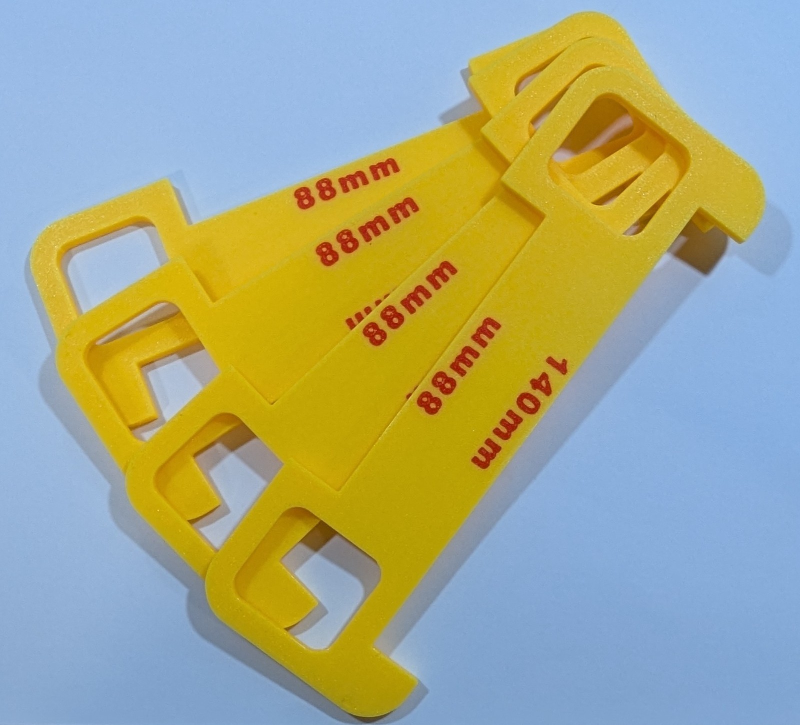 Crab & Lobster Gauge to measure 140mm + 88mm lengths