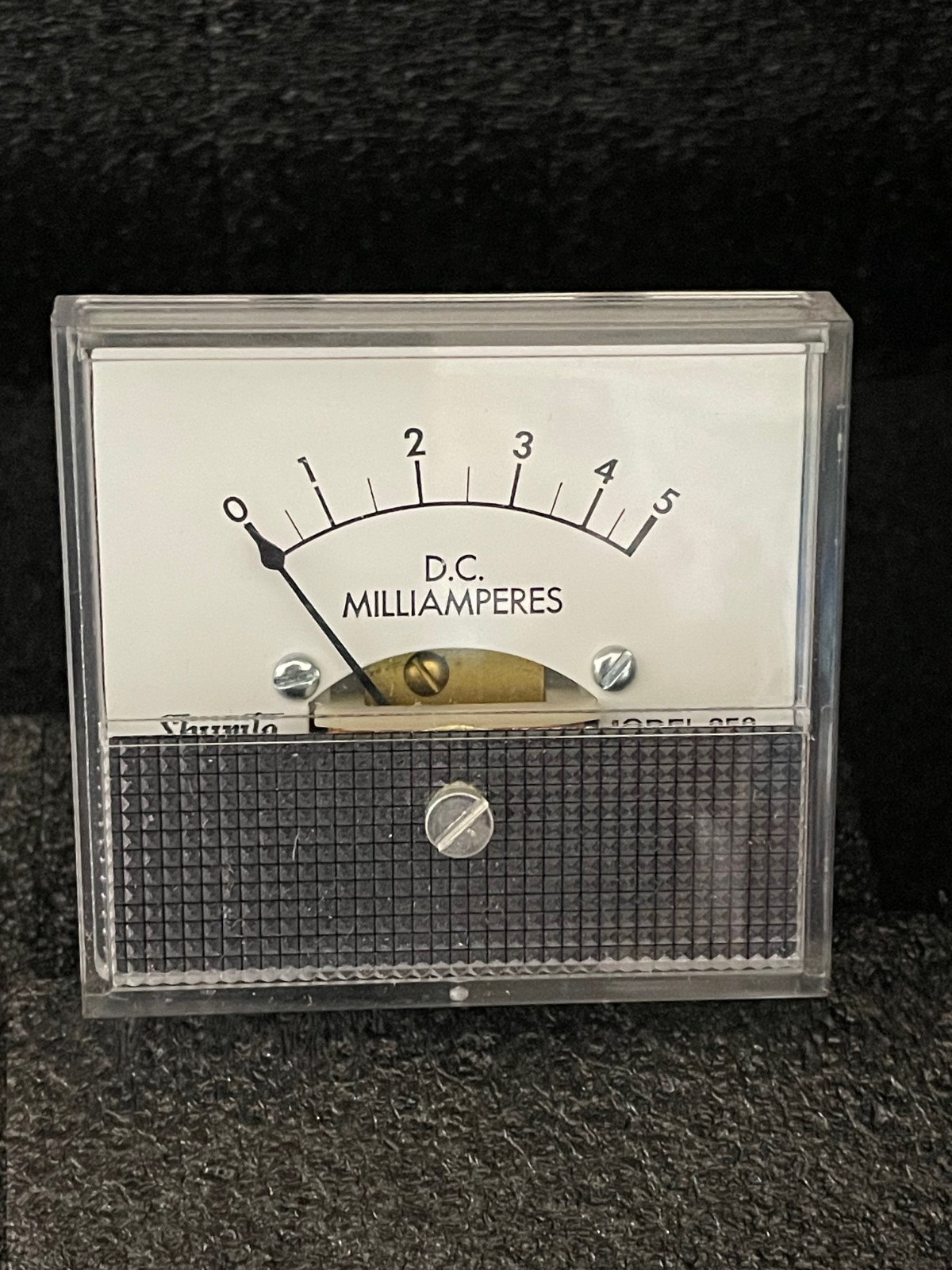 1pc  Vintage Shurite 8302Z Model 850 Panel  Meter 0-5 D.C. Milliamperes **NOS