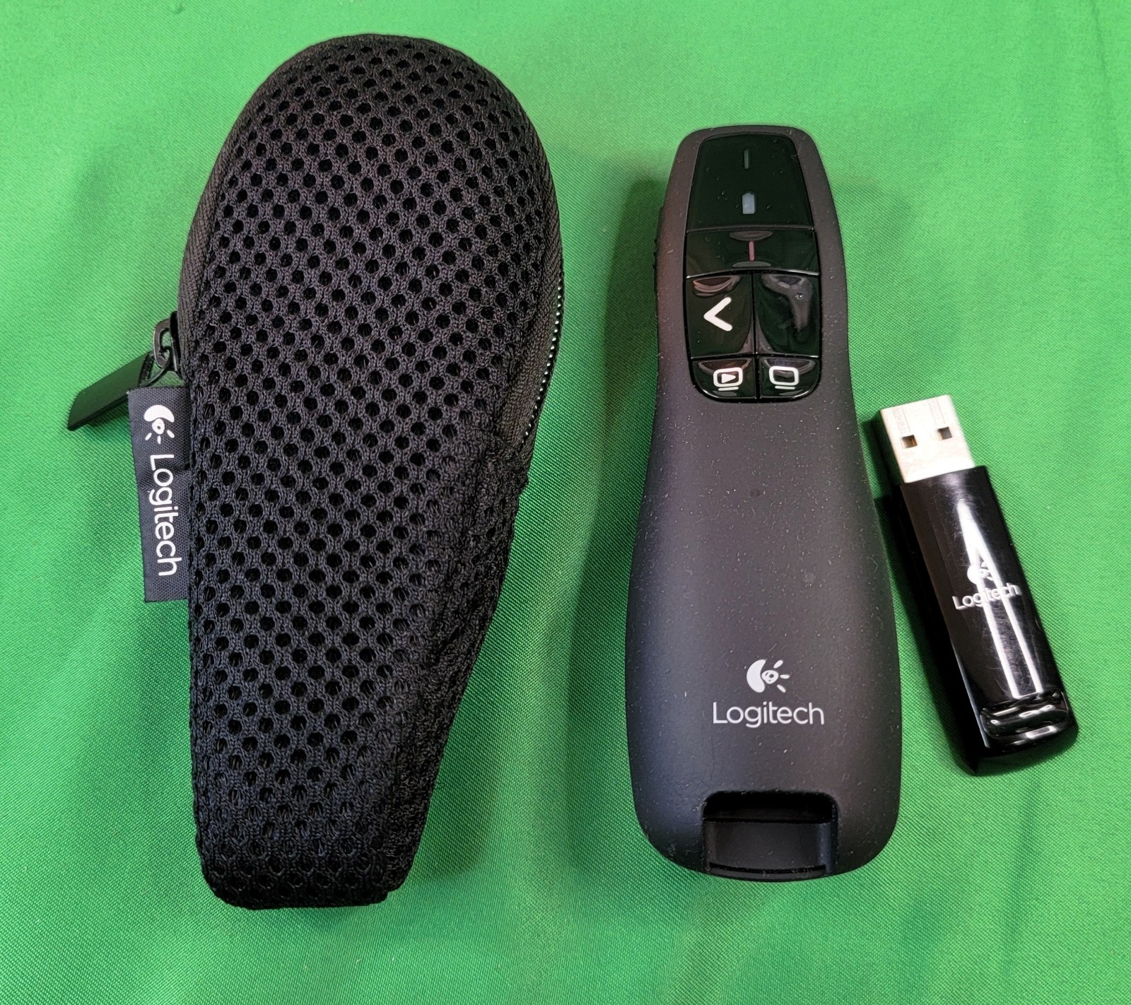 Logitech R400 LCD Presentation Laser Pointer Remote W/ Dongle / Case TESTED