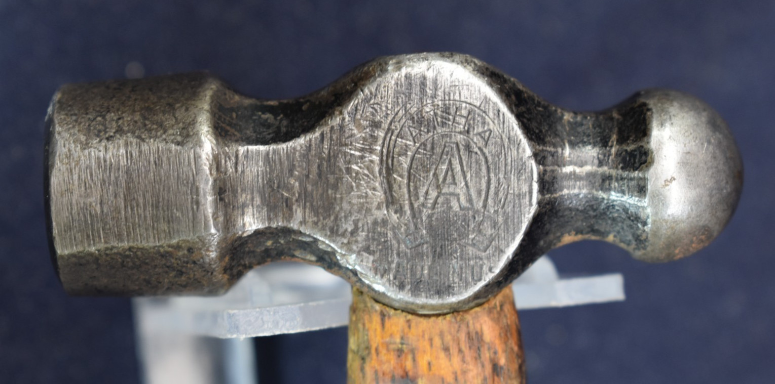 VINTAGE ATHA  - 4oz -  HORSESHOE LOGO BALL PEIN HAMMER  WITH THE ORIGINAL HANDLE