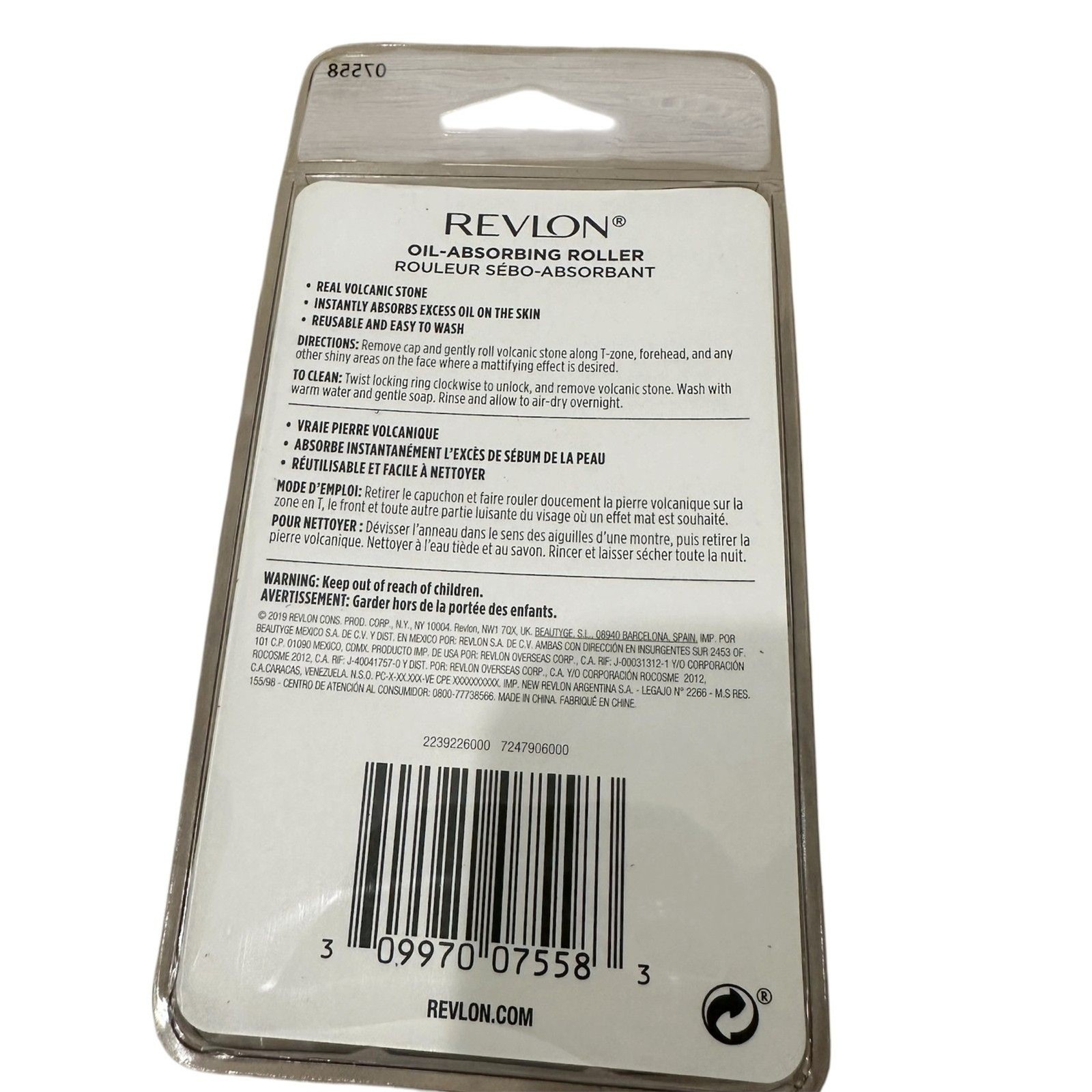Revlon Oil Control On-the-Go Volcanic Roller